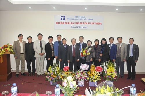 Nghiên cứu sinh Lê Trần Phong bảo vệ thành công Luận án Tiến sĩ chuyên ngành Quản lý đô thị và Công trình