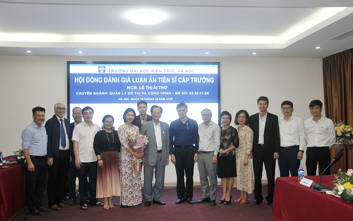 Nghiên cứu sinh Lê Thị Ái Thơ bảo vệ thành công luận án Tiến sĩ chuyên ngành Quản lý đô thị và Công trình