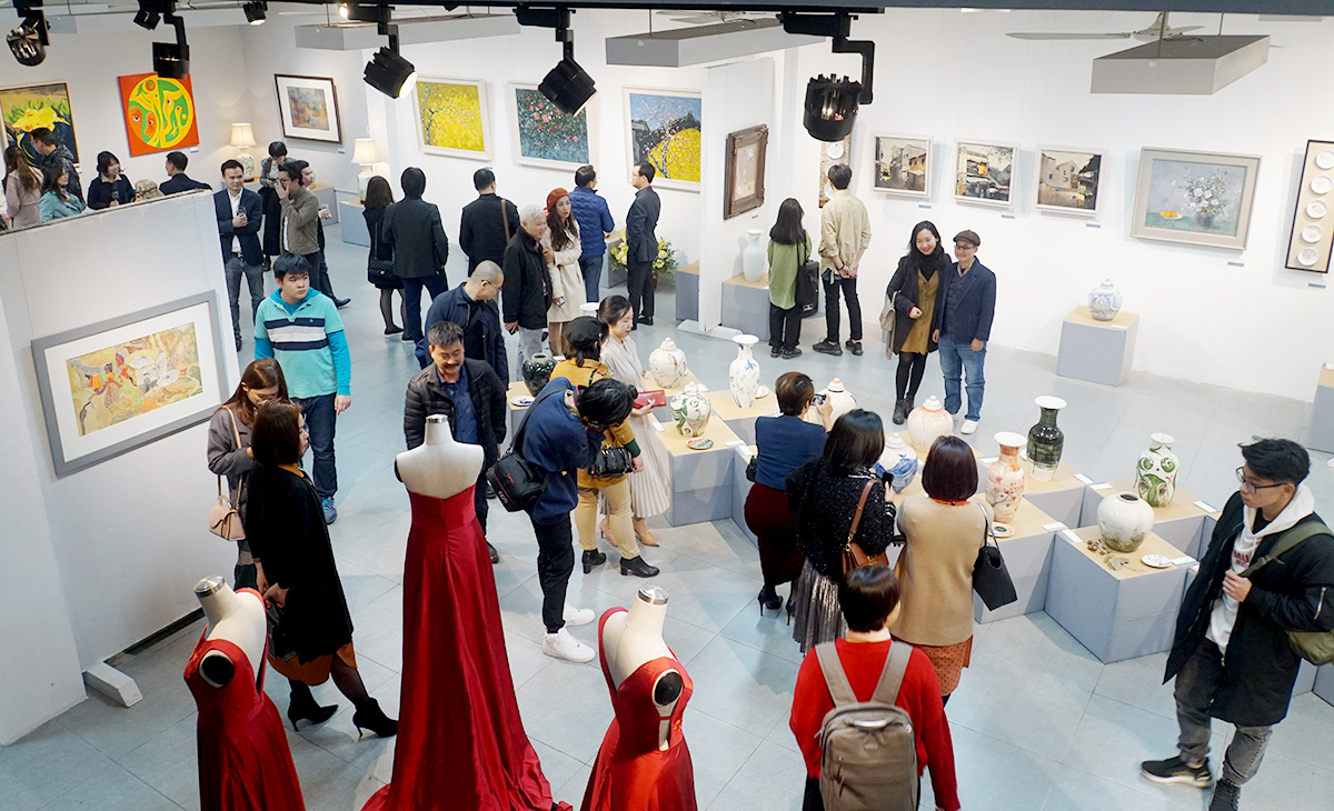 VTC1 và VNews đưa tin về Lễ ra mắt Art Gallery và triển lãm Chào Xuân