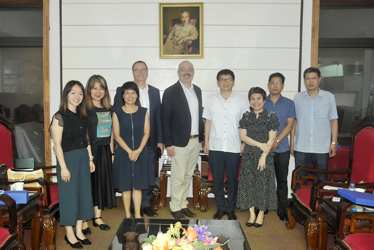 Trường Đại học Công nghệ Queensland, Úc thăm và làm việc tại Trường Đại học Kiến trúc Hà Nội