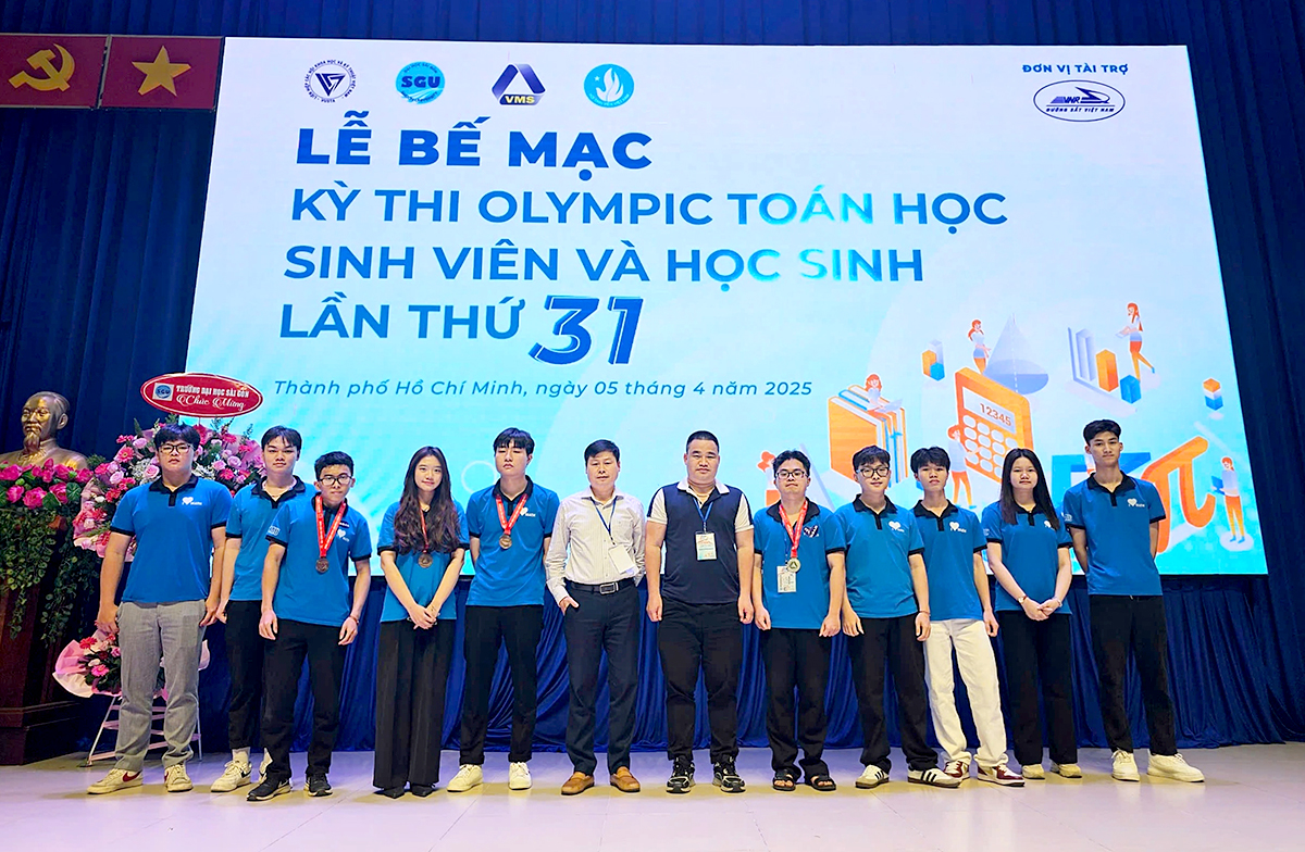Sinh viên HAU xuất sắc đạt giải tại Olympic Toán học sinh viên và học sinh Toàn quốc năm 2025