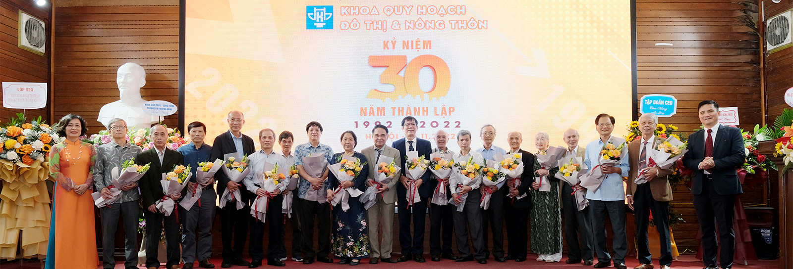 30 năm khoa Quy hoach